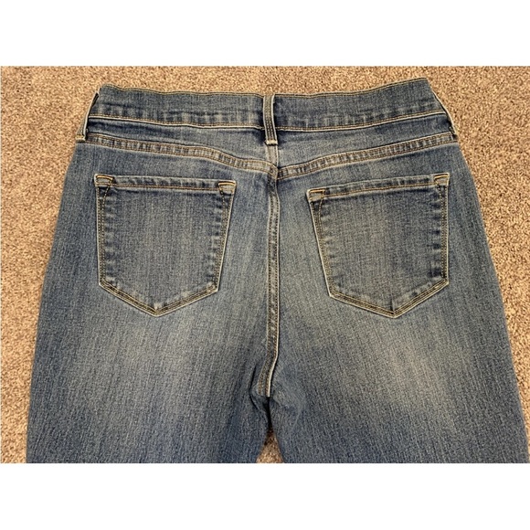 Old Navy Womens Jeans Size 6 Regular Blue Denim Curvy Mid Rise Stretch 5-Pockets - Picture 6 of 13